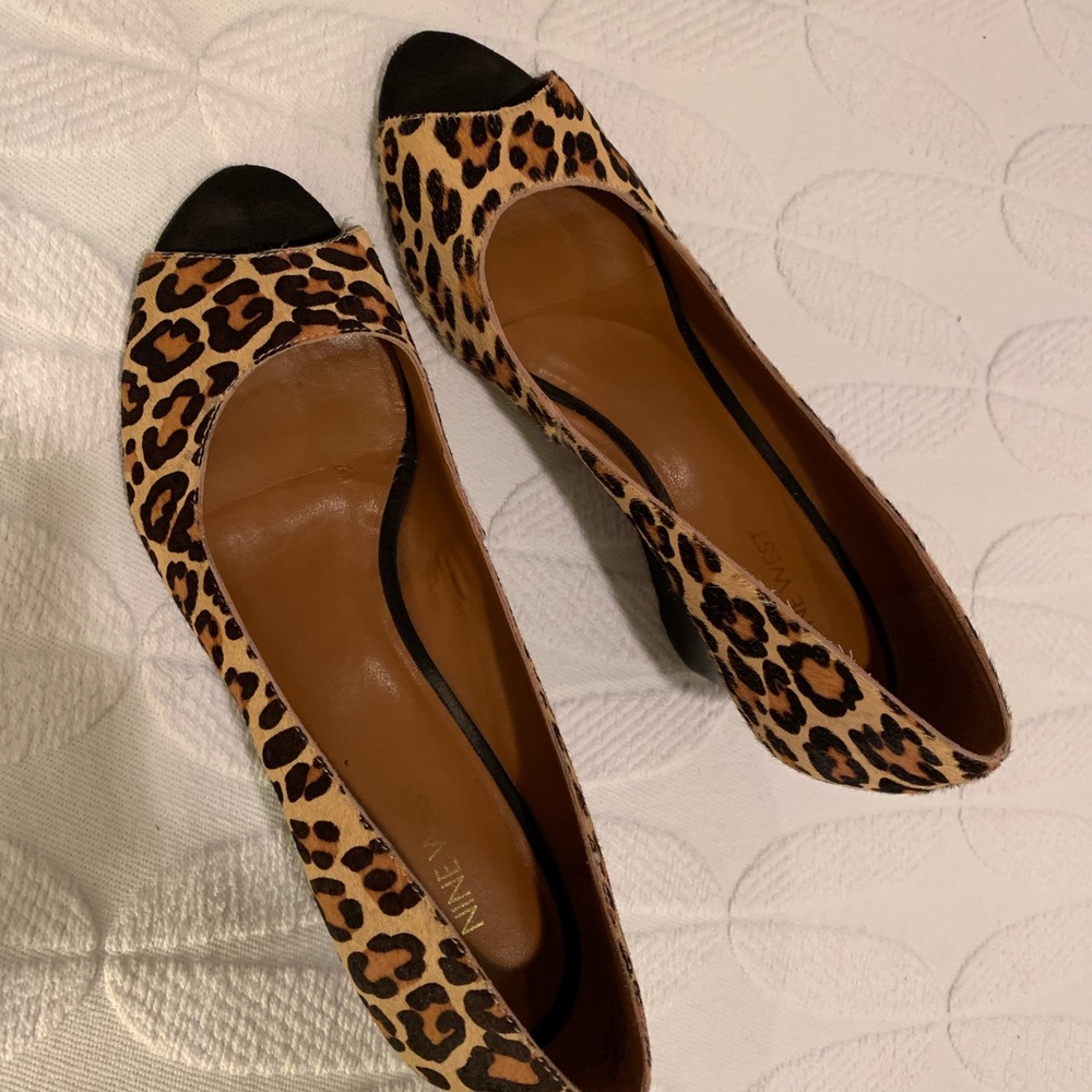 Nine West leopard print peep-toe wedges